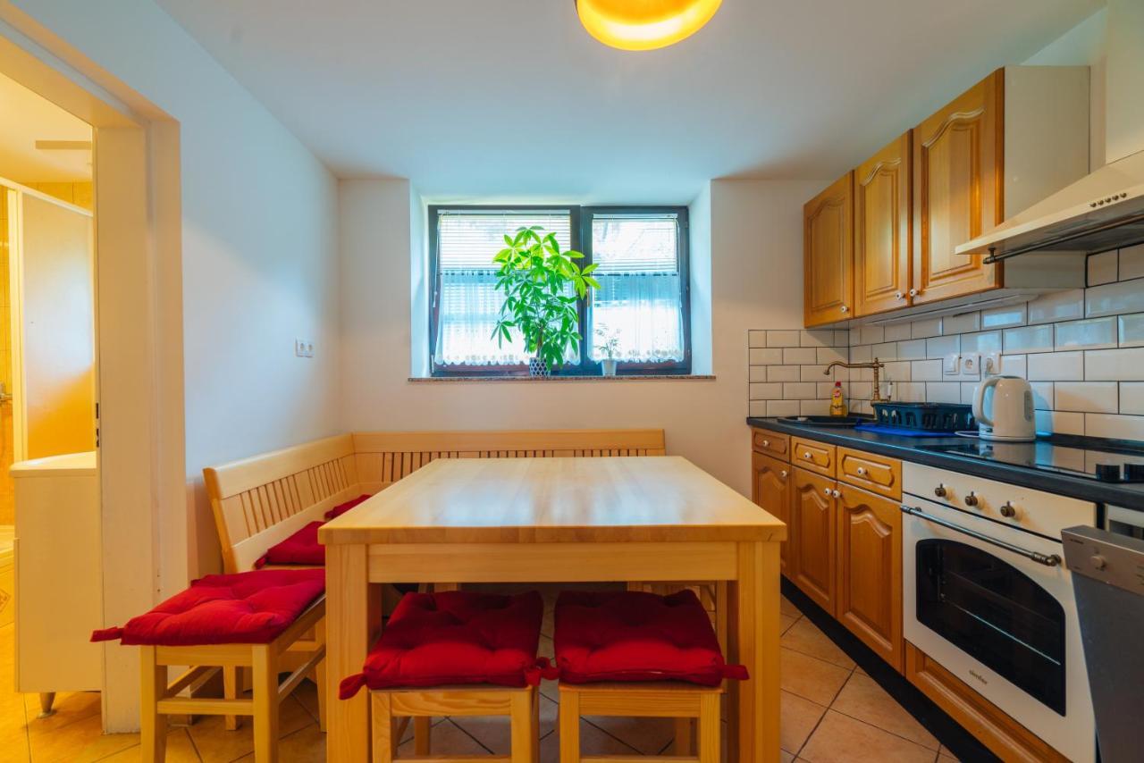 Zirovnica Stol Apartments מראה חיצוני תמונה